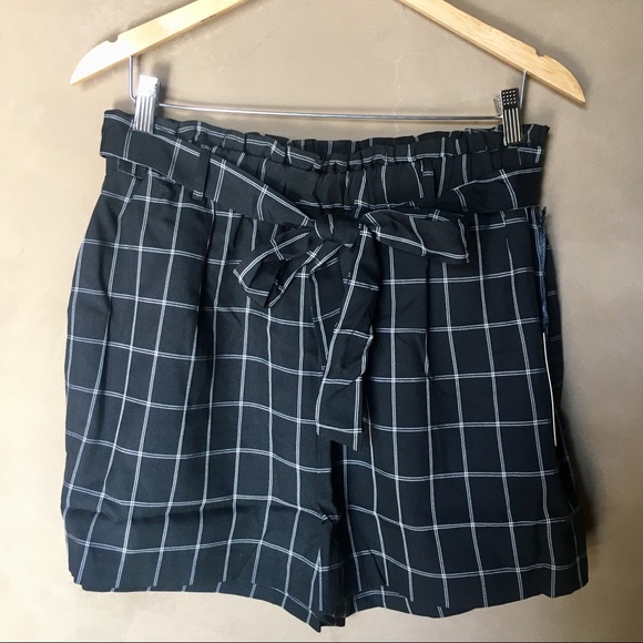 Doe and rae paper bag shorts - Picture 3 of 8